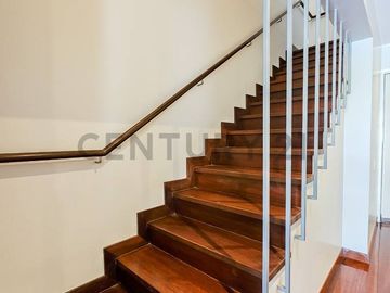 265m²  en el Exclusivo Condominio NUEVO RANCHO DE MIRAFLORES