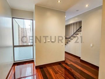 265m²  en el Exclusivo Condominio NUEVO RANCHO DE MIRAFLORES
