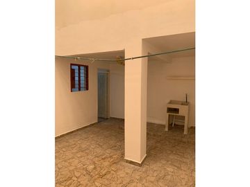 VENTA DE CASA EN SANTA TERESITA CON 3 RENTAS INDEPENDIENTES