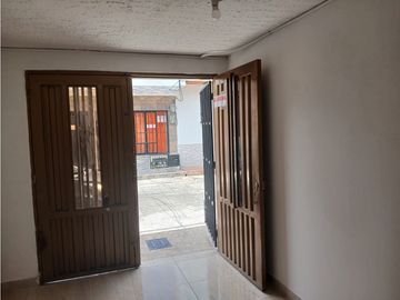 VENTA DE CASA EN SANTA TERESITA CON 3 RENTAS INDEPENDIENTES