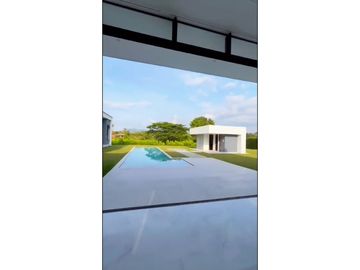 VENDO CASA CAMPESTRE EN CERRITOS