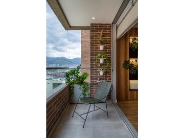 Apartamento remodelado en Venta  Ciudad del Río, Poblado, Medellín