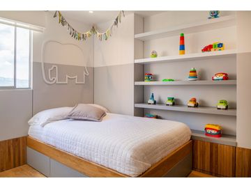 Apartamento remodelado en Venta  Ciudad del Río, Poblado, Medellín