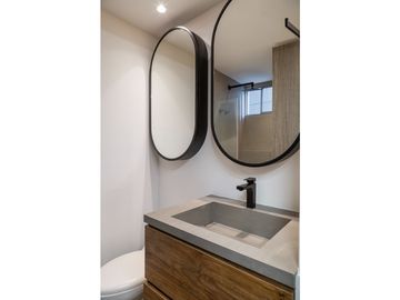 Apartamento remodelado en Venta  Ciudad del Río, Poblado, Medellín