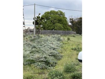 terreno sobre calle 60 entre 207 y 209