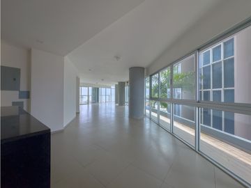 Venta: Apartamento en Avenida Balboa, PH Yacht Club