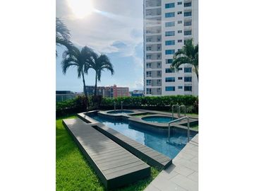 Venta: Apartamento en Avenida Balboa, PH Yacht Club