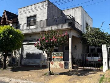 Casa en venta en Moron Sur