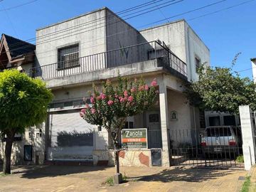 Casa en venta en Moron Sur
