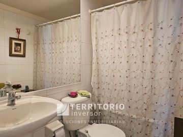 AV AGUA SANTA ESQ. CALLE GUAYACAN (COLEGIO PATMOS)