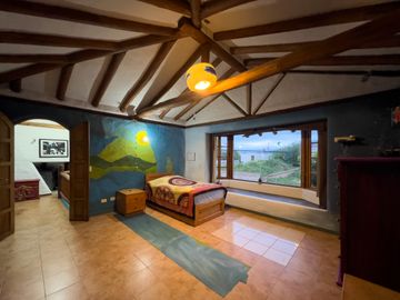I3 CASA DE VENTA EN CUMBAYA