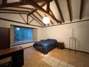 I3 CASA DE VENTA EN CUMBAYA