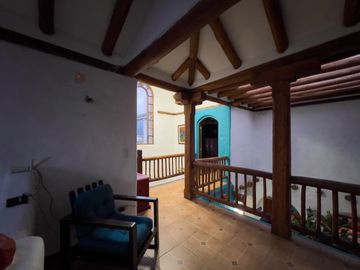 I3 CASA DE VENTA EN CUMBAYA