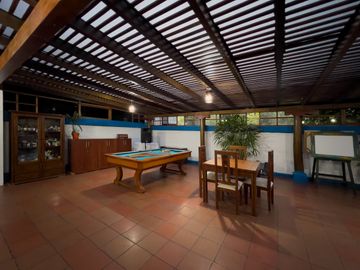 I3 CASA DE VENTA EN CUMBAYA