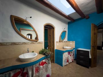 I3 CASA DE VENTA EN CUMBAYA