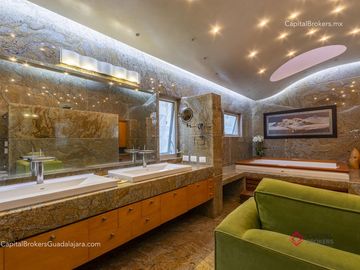 Casa de lujo en Valle Real en Coto en Venta