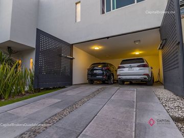 Casa de lujo en Valle Real en Coto en Venta