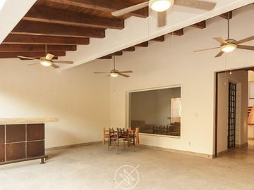 Divina Residencia en ALAMOS, 5 Baños, 4 Recamaras, Alberca, Jardín, T.980m2