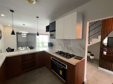 Casa Nueva en Venta en Cumbres, Garcia