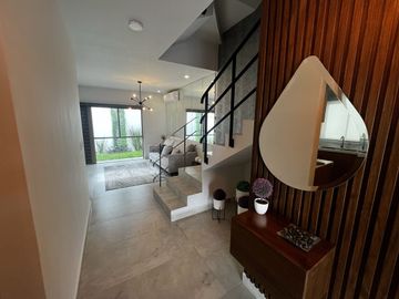 Casa Nueva en Venta en Cumbres, Garcia