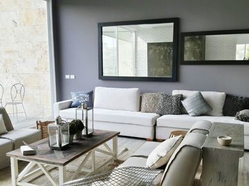 Casa Esquina, excelentes acabados y orientacion