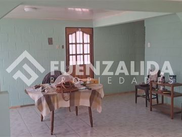 Casa en Venta en Avenida Juan Cisternas