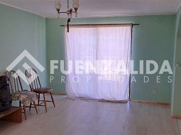 Casa en Venta en Avenida Juan Cisternas