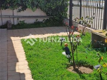 Casa en Venta en Avenida Juan Cisternas
