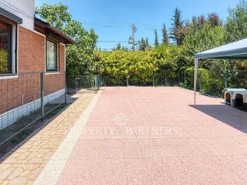 Casa 7 dormitorios en 1300 m2 de terreno, gran quincho y piscina Avenida Central/Las Nalcas Norte, Lo Cañas