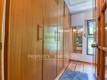 Casa 7 dormitorios en 1300 m2 de terreno, gran quincho y piscina Avenida Central/Las Nalcas Norte, Lo Cañas