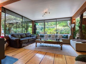 Casa 7 dormitorios en 1300 m2 de terreno, gran quincho y piscina Avenida Central/Las Nalcas Norte, Lo Cañas