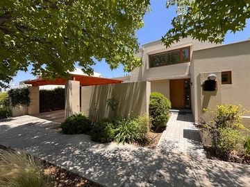 Casa en Venta en condominio las Flores