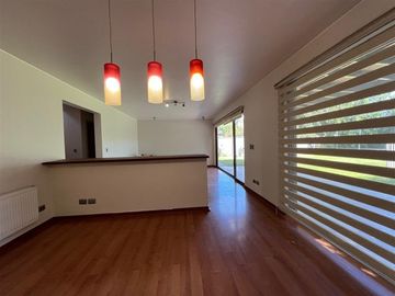 Casa en Venta en condominio las Flores