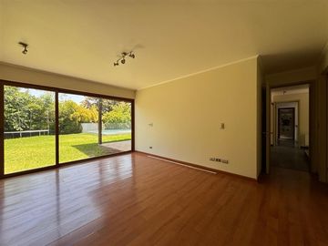 Casa en Venta en condominio las Flores