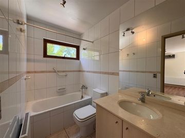Casa en Venta en condominio las Flores