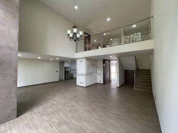 Residencia nueva con el vestidor más grande en Metepec