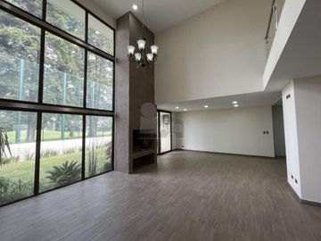 Residencia nueva con el vestidor más grande en Metepec