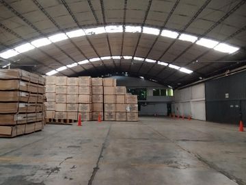 Amplio Local Industrial en Venta cerca al Parque Industrial de Muebles de Villa el Salvador