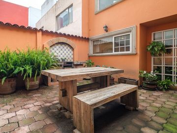CASA  EN LOMAS HIPODROMO EN VENTA