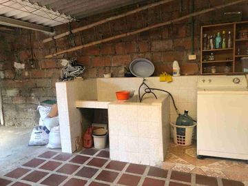 CASA EN VENTA EN SECTOR SAN FERNANDO/DOSQUEBRADAS