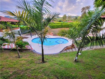 Casa campestre en condominio para la venta en la siria, Pereira!!!