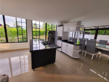 Casa campestre en condominio para la venta en la siria, Pereira!!!