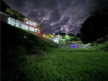 Casa campestre en condominio para la venta en la siria, Pereira!!!