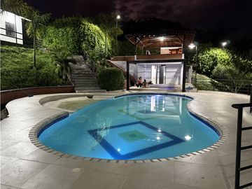 Casa campestre en condominio para la venta en la siria, Pereira!!!
