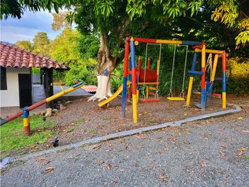 Casa campestre en condominio para la venta en la siria, Pereira!!!