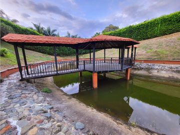 Casa campestre en condominio para la venta en la siria, Pereira!!!