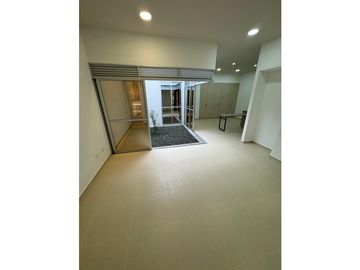 VENDO CASA EN CONJUNTO CERRADO SECTOR CERRITOS