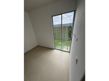 VENDO CASA EN CONJUNTO CERRADO SECTOR CERRITOS