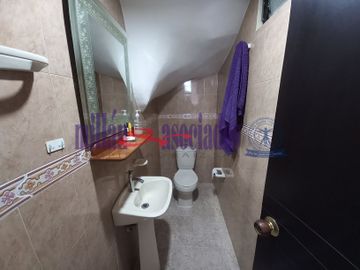 CASA EN VENTA EN SANTA MONICA/DOSQUEBRADAS