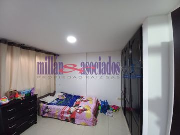 CASA EN VENTA EN SANTA MONICA/DOSQUEBRADAS